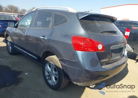2013 Nissan Rogue Sv z USA, uszkodzony, nr VIN JN8AS5MV4DW640463